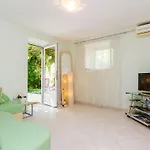 Kalea - One Bedroom With Terrace A2 2 Apartman *