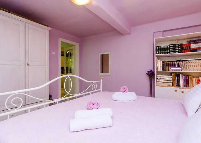 Kalea - One Bedroom With Terrace A2 2 דירה *