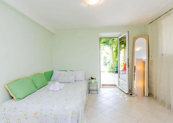 דירה Kalea - One Bedroom With Terrace A2 2